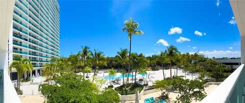 100 Bayview Dr, Sunny Isles Beach, FL 33160