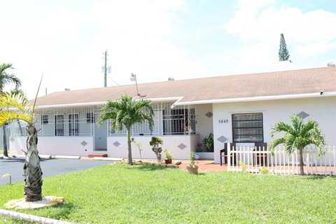 5849 Wiley St, Hollywood, FL 33023