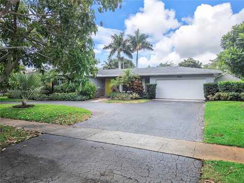 5510 SW 6th St, Plantation, FL 33317