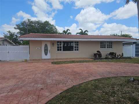 8601 NW 16th St, Pembroke Pines, FL 33024