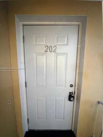 7360 SW 82nd St, Miami, FL 33143