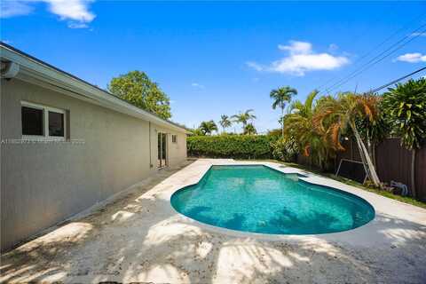 10501 SW 53rd St, Miami, FL 33165
