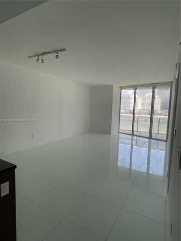 495 Brickell Ave, Miami, FL 33131