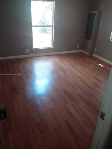 26 Candlelight Dr, Lake Wales, FL 33859