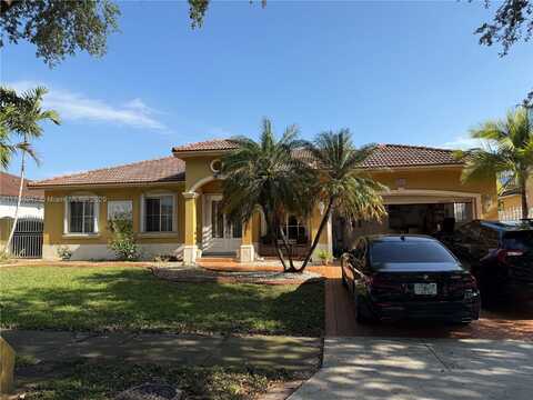 8943 NW 174th St, Hialeah, FL 33018