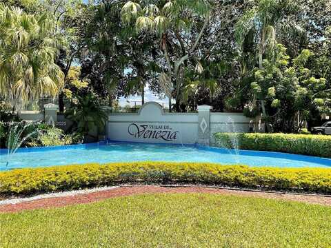9998 Nob Hill Pl, Sunrise, FL 33351