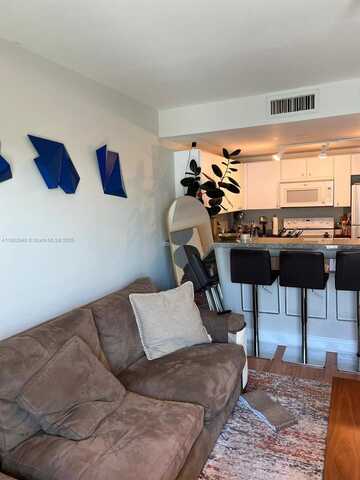 2740 SW 28th Ter, Miami, FL 33133
