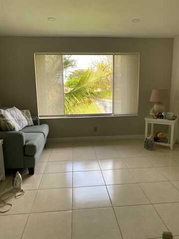 931 Twin Lakes Dr, Coral Springs, FL 33071