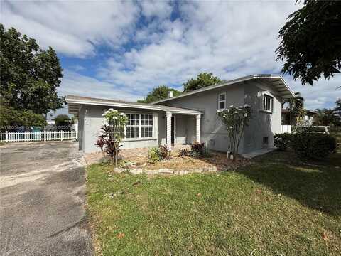 1345 NE 199th St, Miami, FL 33179
