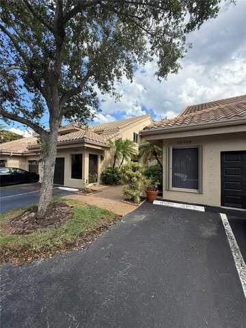 16318 Malibu Dr, Weston, FL 33326