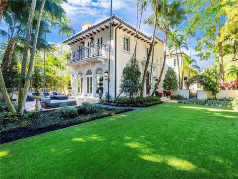 2700 Columbus Blvd, Coral Gables, FL 33134