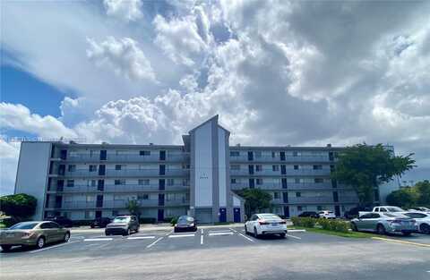 8740 N Sherman Cir, Miramar, FL 33025