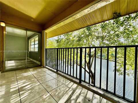 15430 SW 82 LN, Miami, FL 33193