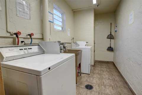 424 SE 10th St, Dania Beach, FL 33004