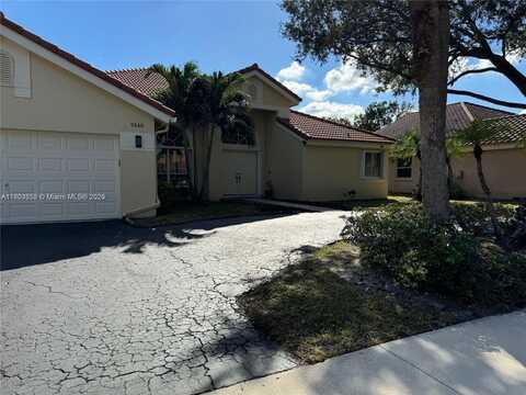 7440 NW 65th Ln, Parkland, FL 33067