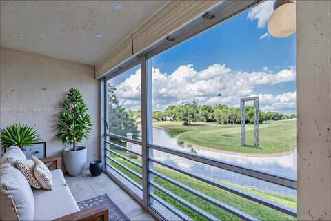 8205 NW 61st St, Tamarac, FL 33321
