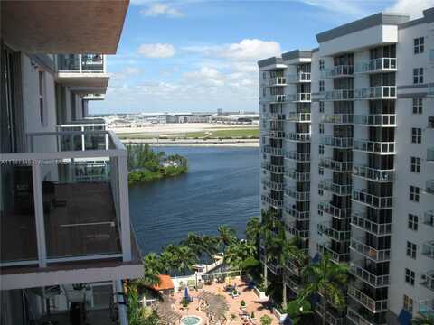5085 NW 7th St, Miami, FL 33126