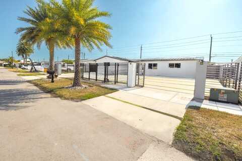 18250 NW 86th Ave, Hialeah, FL 33015
