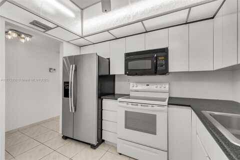 600 Three Islands Blvd, Hallandale Beach, FL 33009