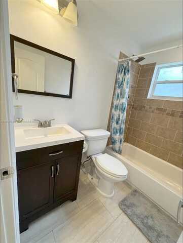 8540  Nw 25  CT, Sunrise, FL 33322
