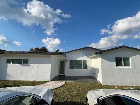 10945 SW 172nd Ter, Miami, FL 33157