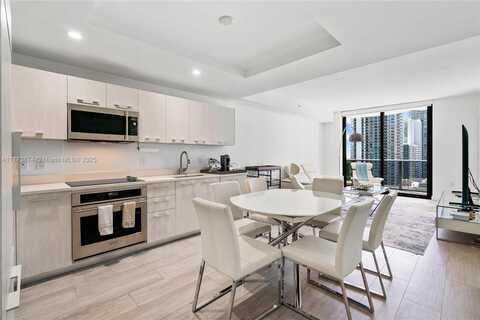 55 SW 9th St, Miami, FL 33130