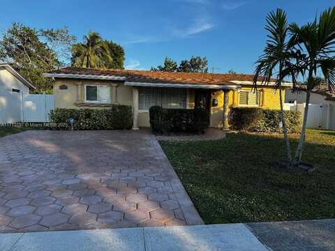 2209 N 41st Ave, Hollywood, FL 33021