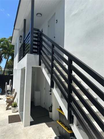 638 SW 21st Ave, Miami, FL 33135