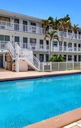 15610 NE 6th Ave, Miami, FL 33162