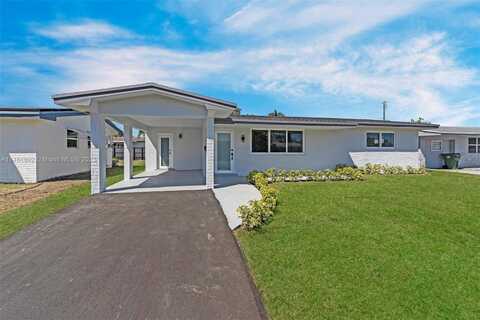 8621 NW 15th Ct, Pembroke Pines, FL 33024