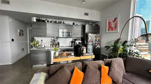 151 SE 1st St, Miami, FL 33131