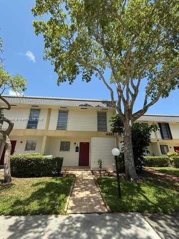 3321 Raleigh St, Hollywood, FL 33021