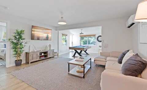 300 SW 23rd St, Fort Lauderdale, FL 33315