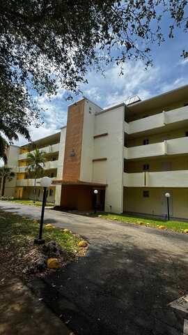 1201 NE 191st St, Miami, FL 33179
