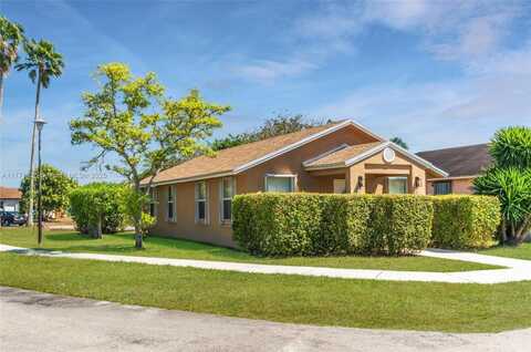 12227 SW 203rd St, Miami, FL 33177