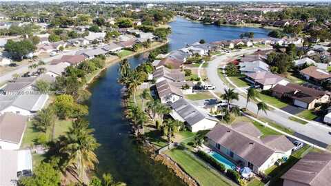 9349 NW 47th St, Sunrise, FL 33351