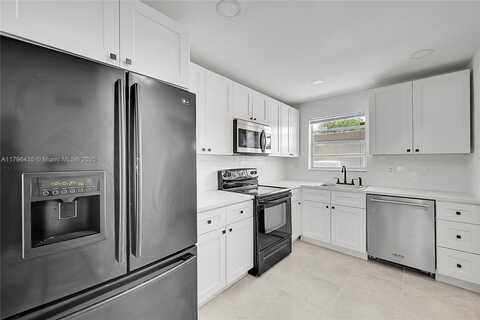 607 S State Road 7, Margate, FL 33068