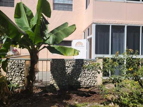 4281 NW 41st St, Lauderdale Lakes, FL 33319