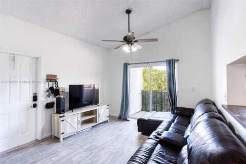 2301 NW 96th Ter, Pembroke Pines, FL 33024