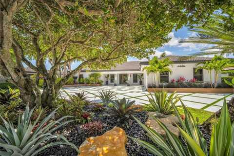 4430 Casper Ct, Hollywood, FL 33021