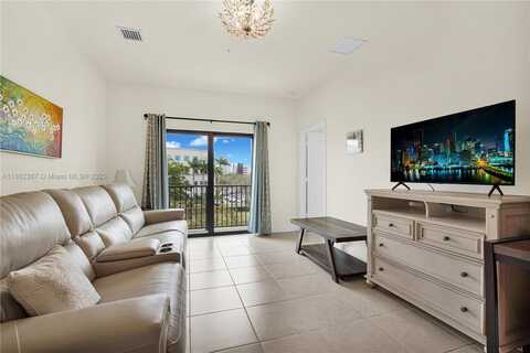 8301 NW 41st St, Doral, FL 33166