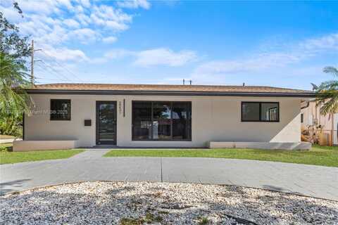 2231 N 49th Ave, Hollywood, FL 33021