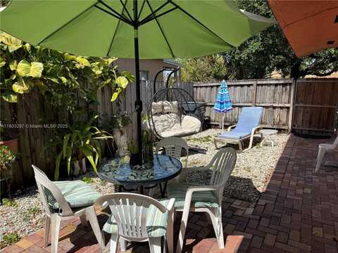 2306 Liberty St, Hollywood, FL 33020