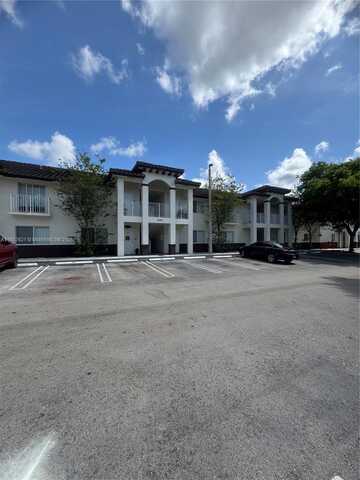 2477 W 78th St, Hialeah, FL 33016