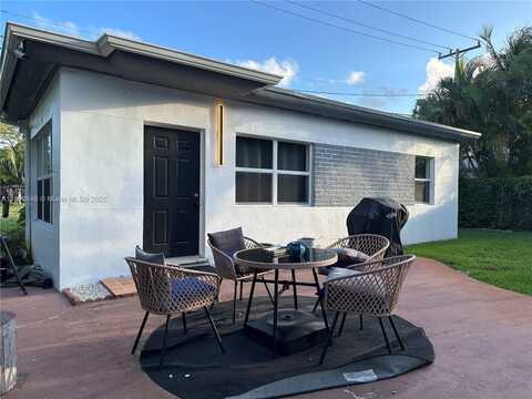 910 NE 81st St, Miami, FL 33138