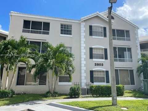 2851 N Oakland Forest Dr, Oakland Park, FL 33309