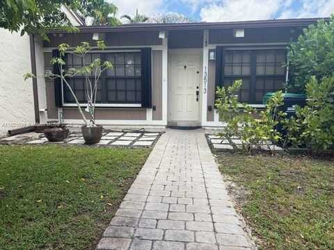 13513 SW 102nd Ln, Miami, FL 33186