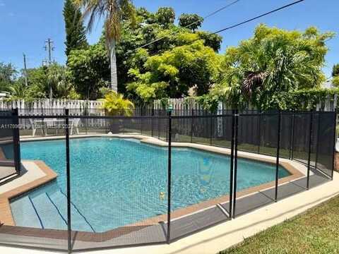11461 NW 45th Pl, Sunrise, FL 33323