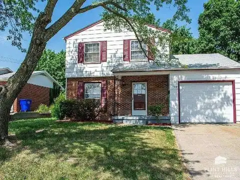 1302 Crest Hill Drive, Junction City, KS 66441