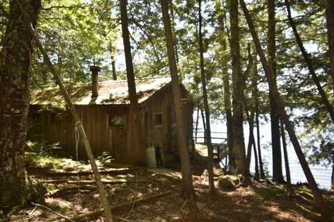 77 Orchard Drive, Saint Albans, ME 04971